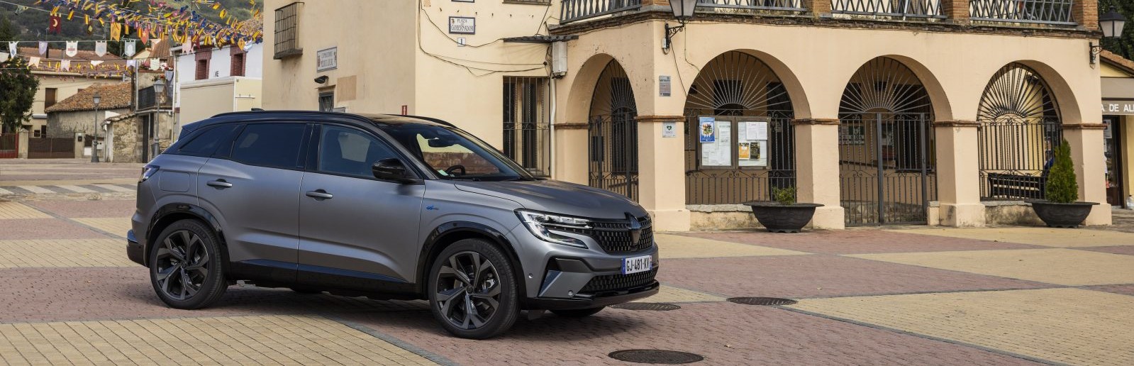 Nieuwe Renault Austral: high-tech en veelzijdige hybride SUV nog stijlvoller
